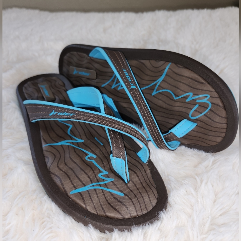 Flip flops - Picture 3 of 3